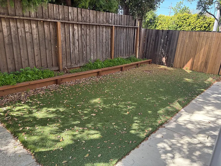 1017 Madera Ave — Photo 8
