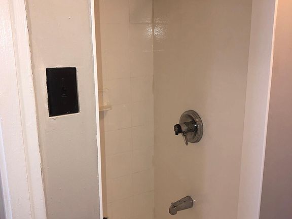 3rd image of 15 Iliahi St #I-02