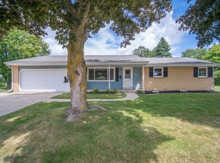 1506 Princeton Pl, West Bend, WI 53095