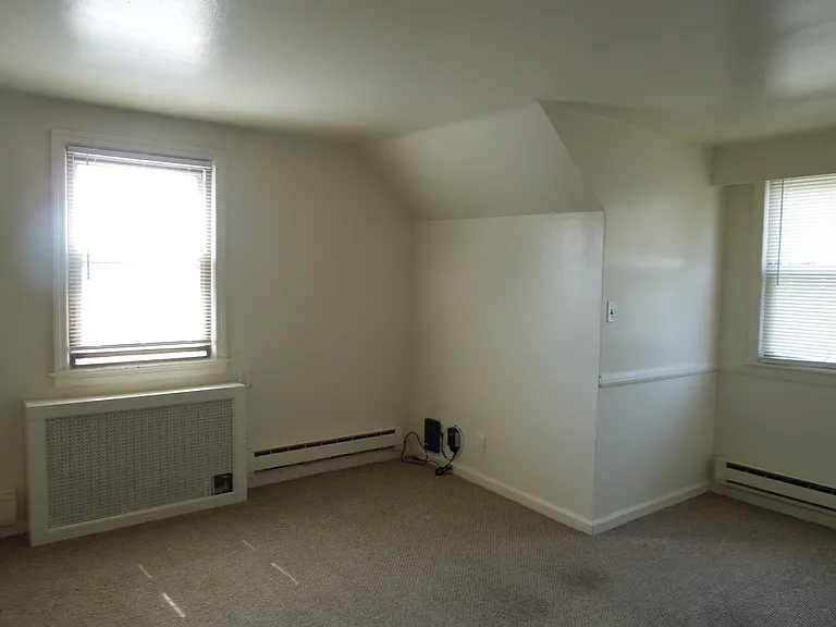 10 8th St #1 — Photo 3