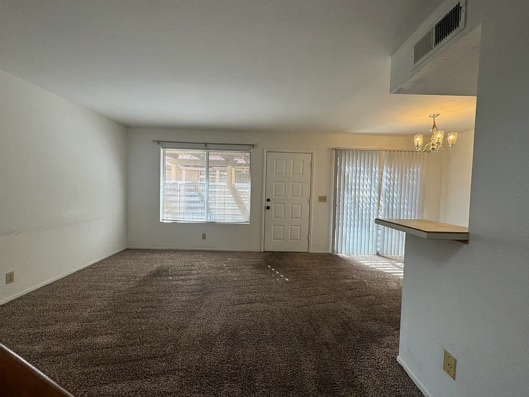 1853 Plum Ct — Photo 6