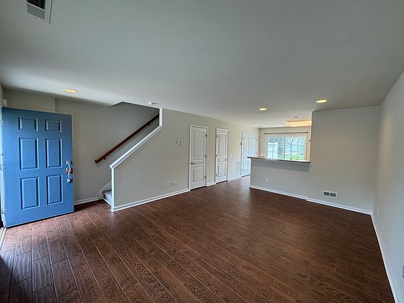 4th image of 1540 Artisan Ct