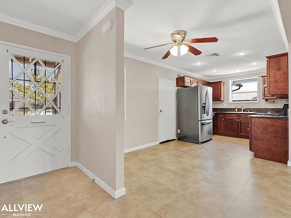3rd image of 6298 Lake Ariana Ave