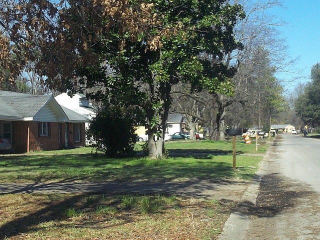 1st image of 1233 Wanda Dr