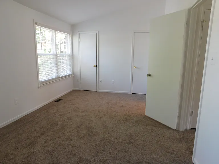 10540 Smithy Ct — Photo 6