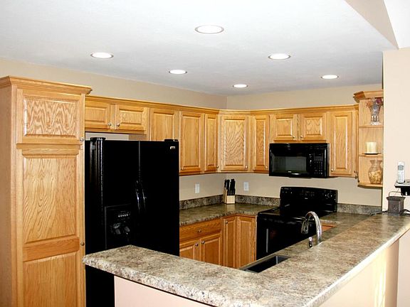 5th image of 132 Pleasant View Dr