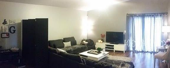 4th image of 1730 Sherbourne St