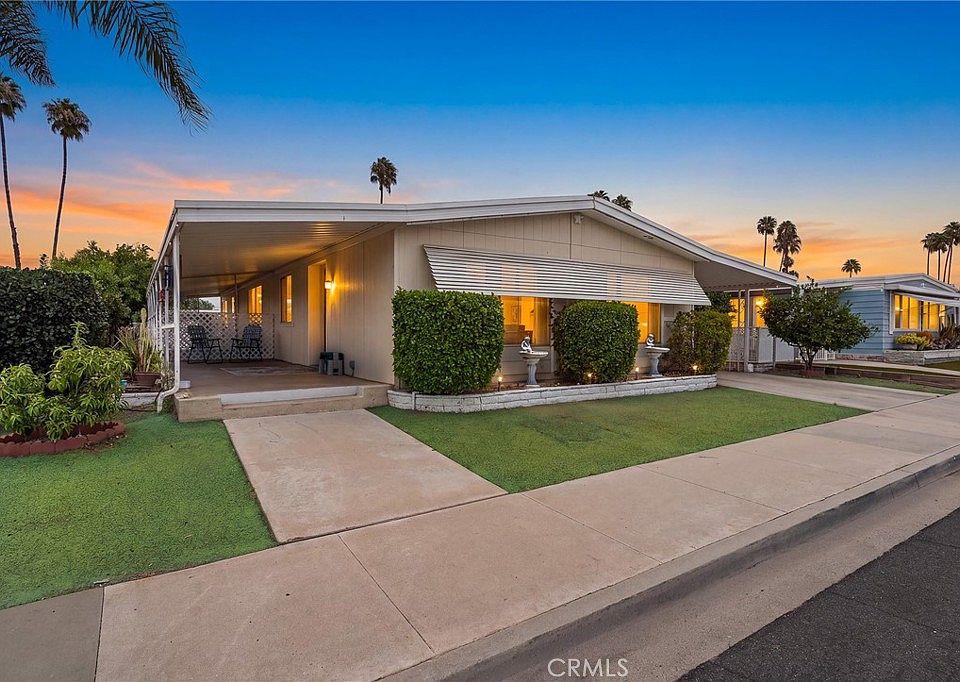 1st image of 1430 Vista Grande Dr