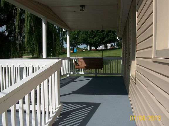 3rd image of 1504 Denton Dr