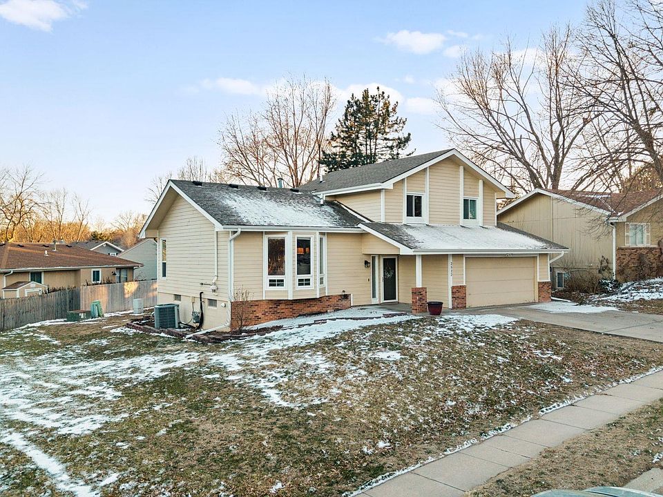 1st image of 2522 N 130th St
