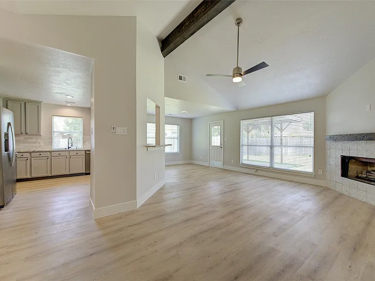 4931 Lake Catherine Ct — Photo 18