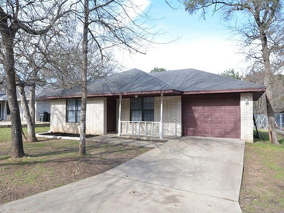 2nd image of 8 Catalpa Ct