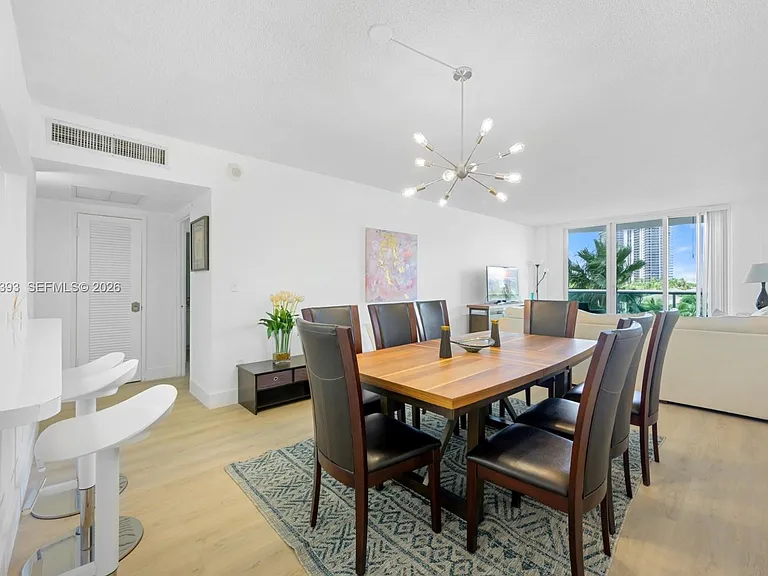 19370 Collins Ave #422 — Photo 7