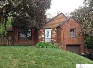 3324 Ernst St, Omaha, NE 68112