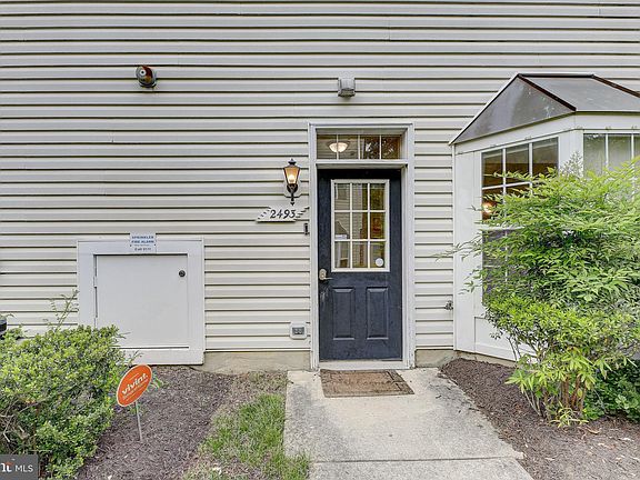 4th image of 2493 Revere Ct #33C