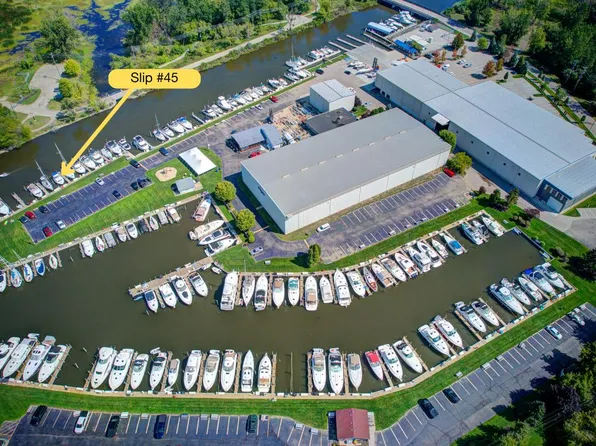 45 Wharfside, Grand Haven, MI 49417