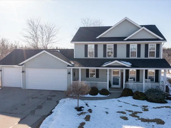 W7272 Fox Hollow Ln, Greenville, WI 54942