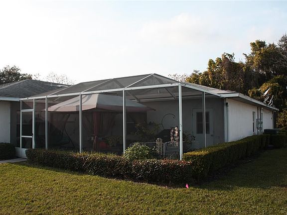 2nd image of 1033 Willow Dr