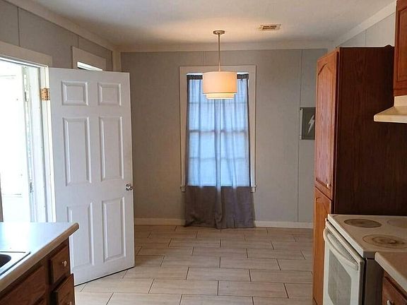 4th image of 3424 W Brainerd St