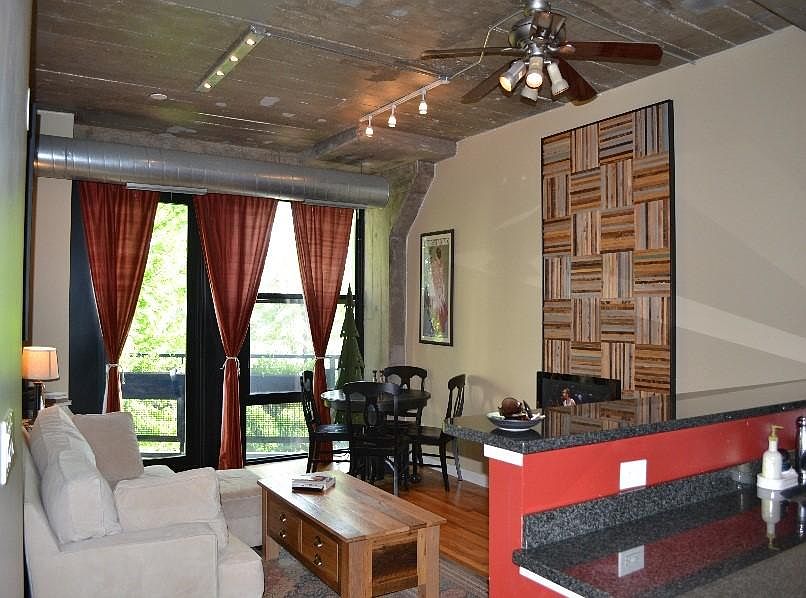 1st image of 1001 W 15th St Unit 223