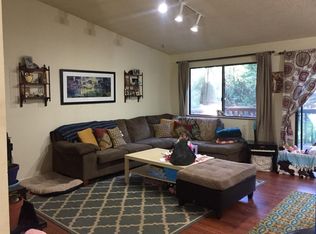 7014 Lakewood Dr, Pollock Pines, CA