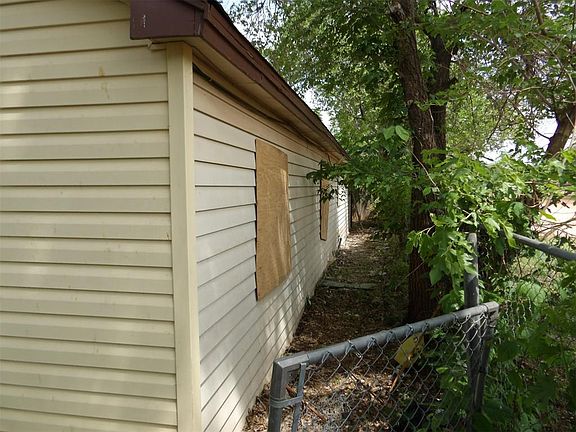 5th image of 1624 S Bryant Ave
