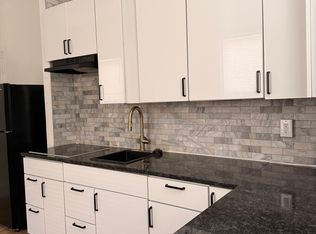 1017 Washington St #1, Reading, PA 19601