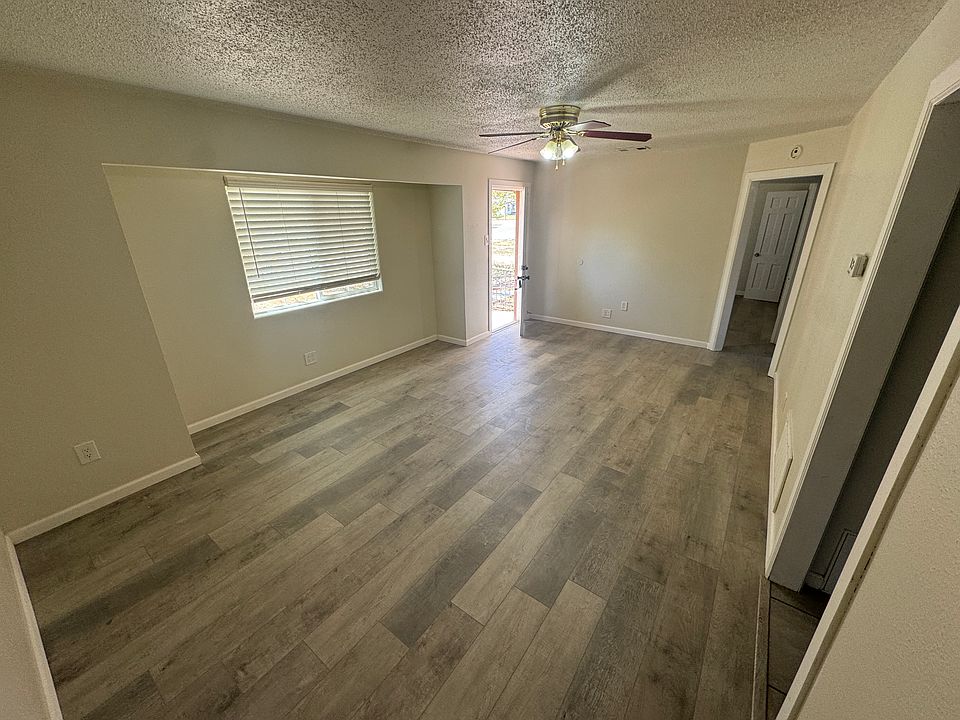 1st image of 1025 Crescent Dr
