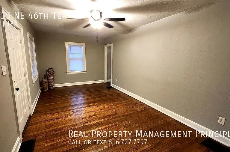 4515 NE 46th Ter — Photo 4
