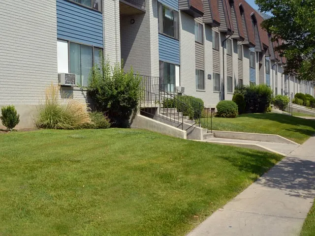 Liberty Square — Photo 29