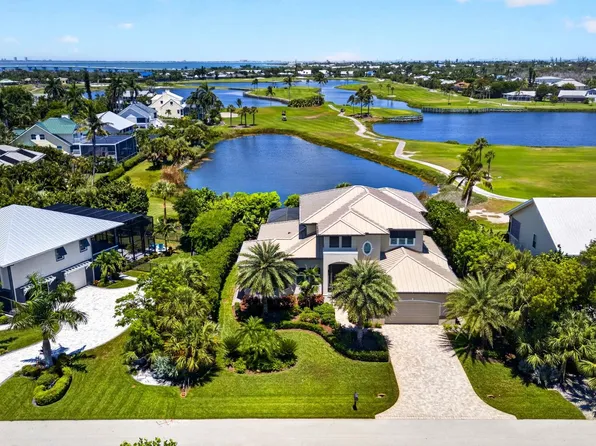 9066 Mockingbird Dr, Sanibel, FL 33957