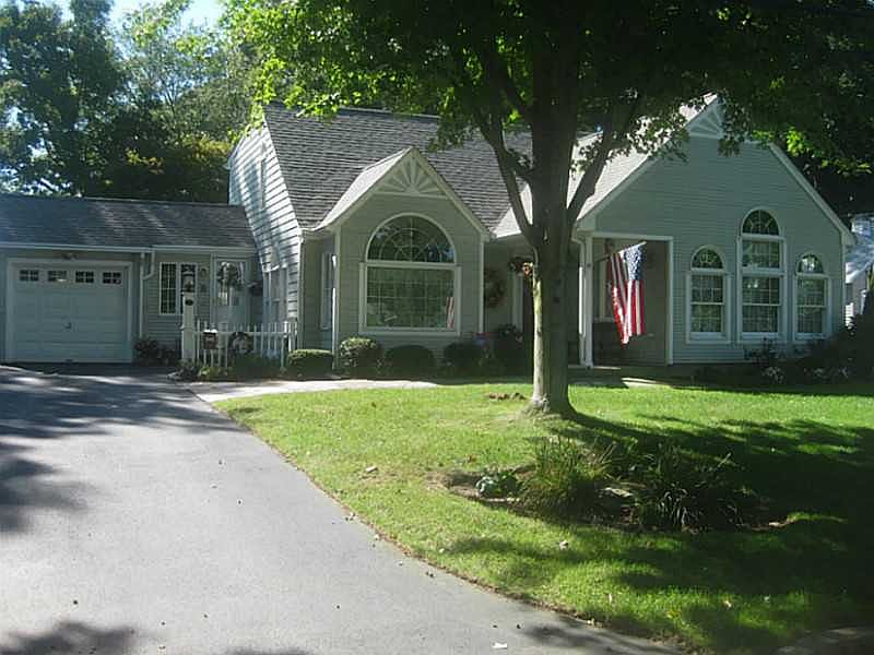 1st image of 69 Bretton Woods Dr