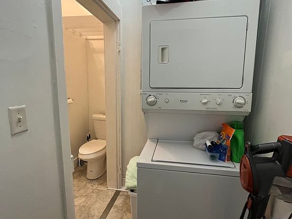 4th image of 1214 Columbia St APT 4