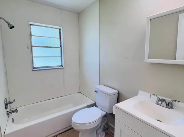 529 20th St W, Palmetto, FL 34221