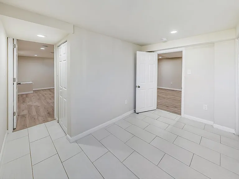 4617 Creek Shore Dr — Photo 32