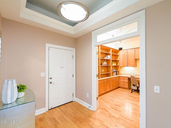 4th image of 2001 Lancashire Ave Unit 101