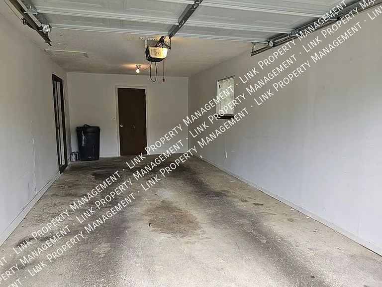 5364 Haisten Ct — Photo 19