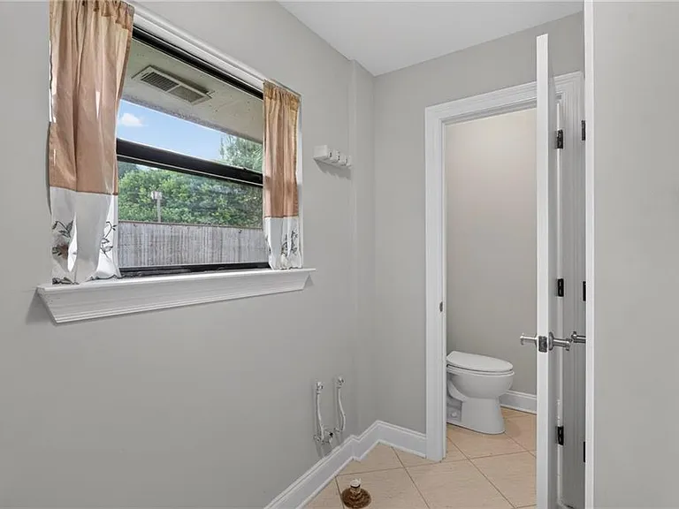 5566 Jacquelyn Ct — Photo 34