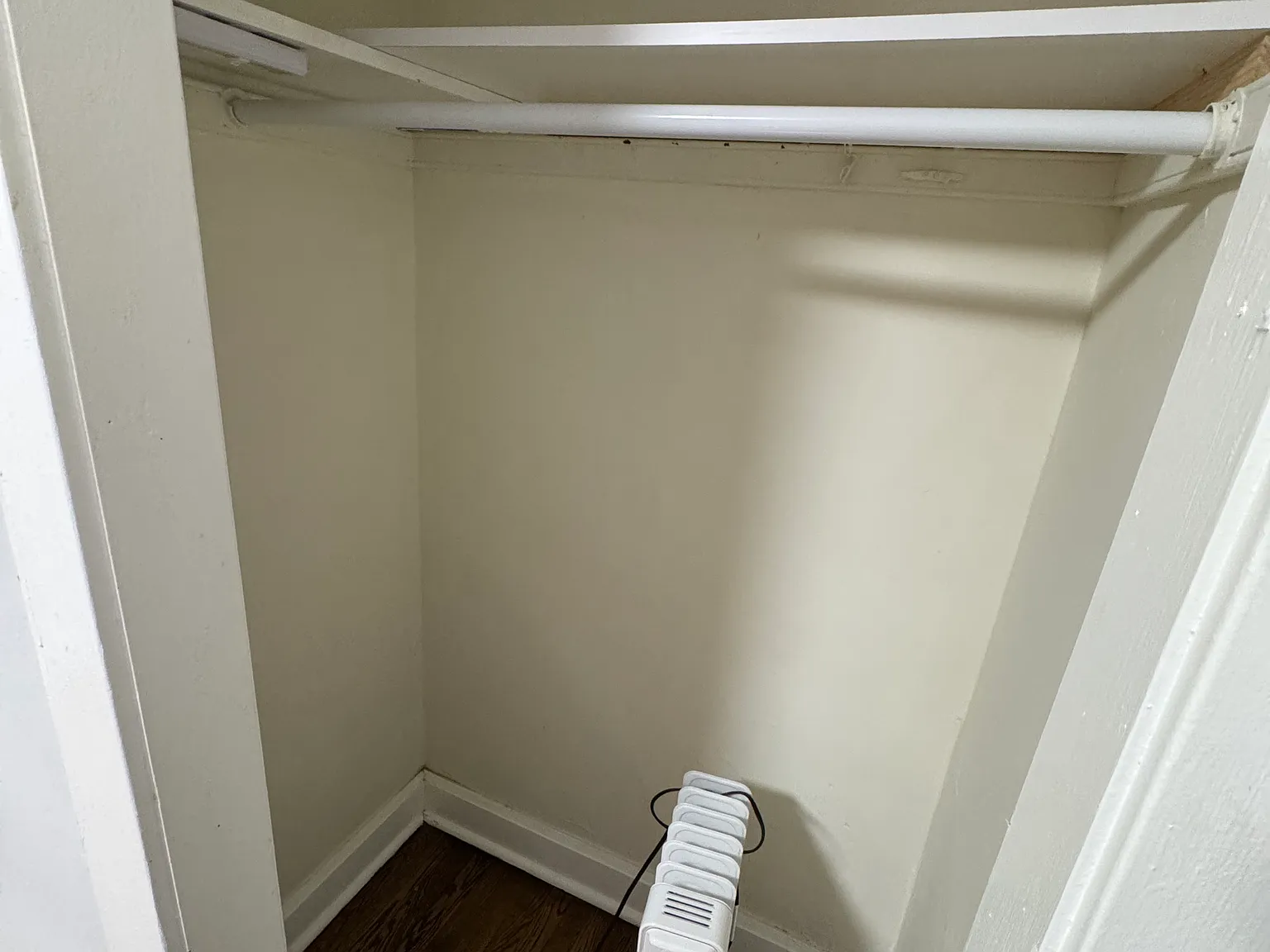 4 bed, $700 — Photo 2