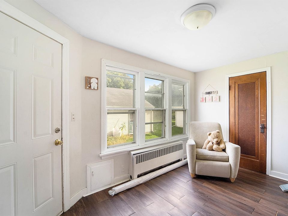 219 Trier St, Brillion, WI 54110 Zillow