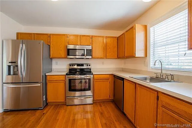 24 Andrea Dr — Photo 9