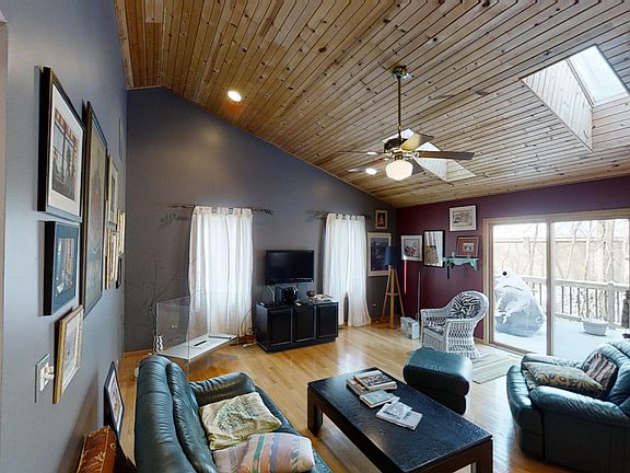 5th image of 14409 Woodcrest Ln