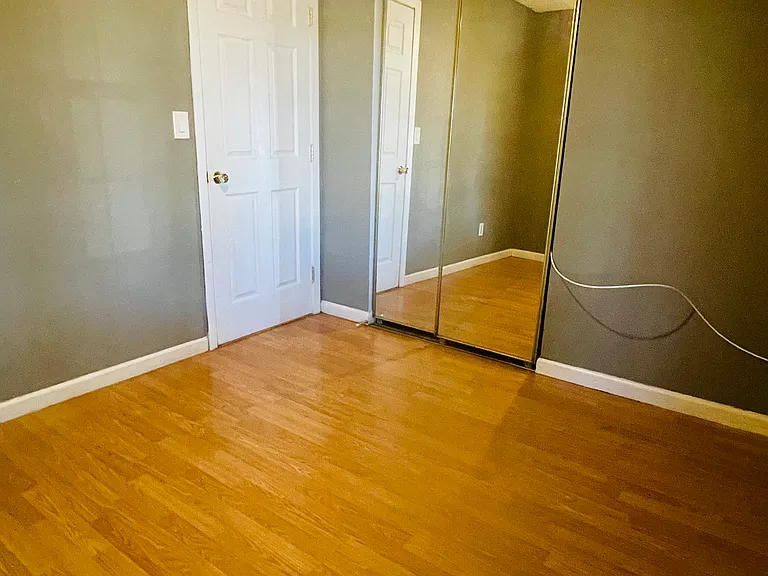 341 Lorenz Dr — Photo 7