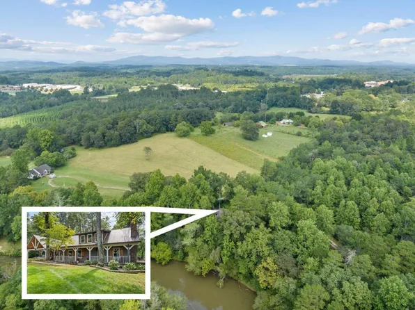 938 Waters St W, Clarkesville, GA 30523