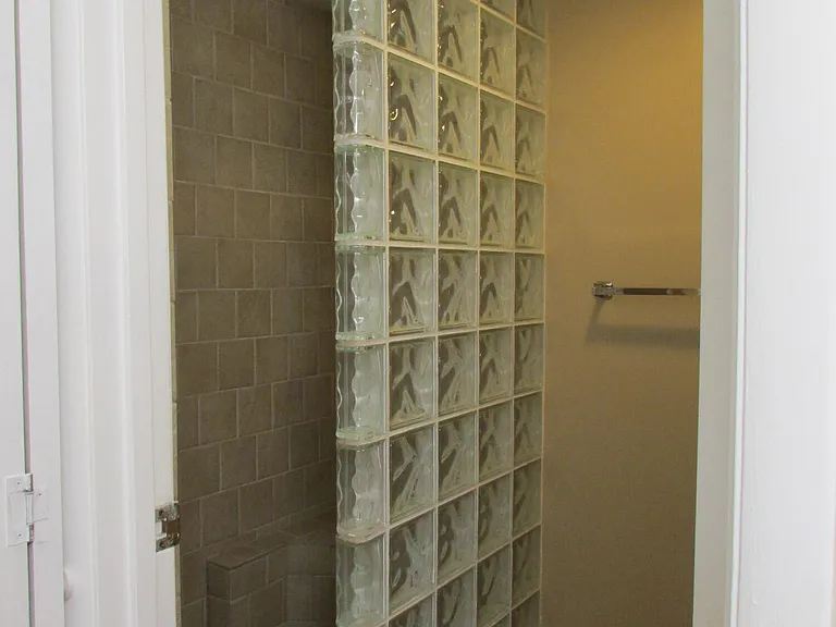 2111 Vista Oaks Cir NE — Photo 37