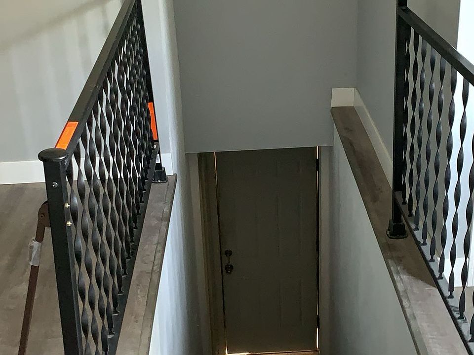 1st image of 3001 N 6th St APT 2
