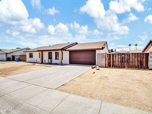 2nd image of 4727 W DAHLIA Drive