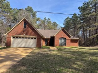 211 County Road 273, Walnut, MS 38683