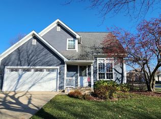 1307 Old Timber Ln, Hoffman Estates, IL 60192