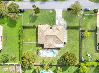 15433 SW 278th St, Homestead, FL 33032